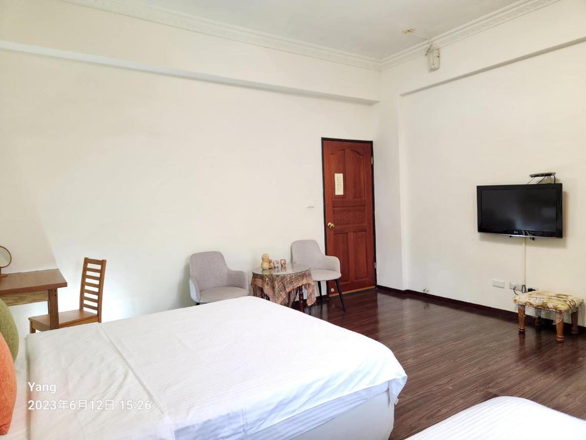 East Of Love Homestay Hualien Extérieur photo